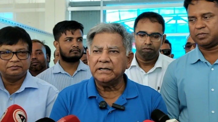 নির্বাচন আয়োজনের দায়িত্ব সম্পূর্ণ নির্বাচন কমিশনের: নৌ উপদেষ্টা ছবি: সংগৃহীত।