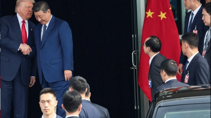 শি’র সঙ্গে সাক্ষাতের পর ১০ শতাংশ শুল্ক কমালেন ট্রাম্প ছবি: সংগৃহীত।